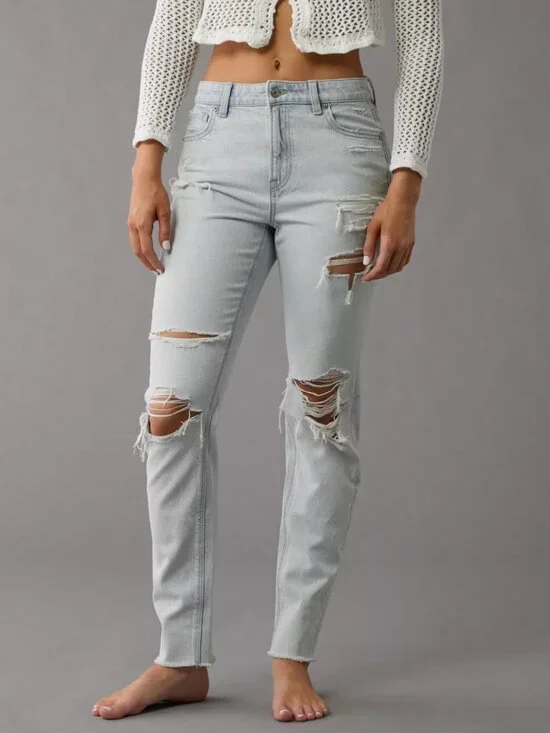 AE Ripped Mom Jean - Picture 11 of 11